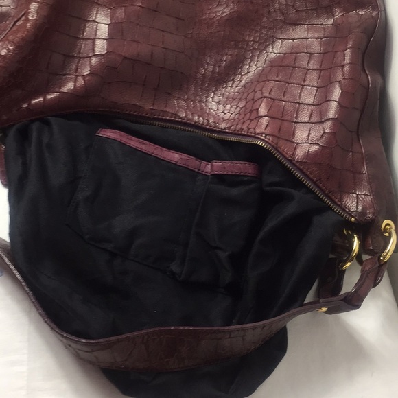Perkins burgundy leather croc design leather bag - Picture 7 of 7